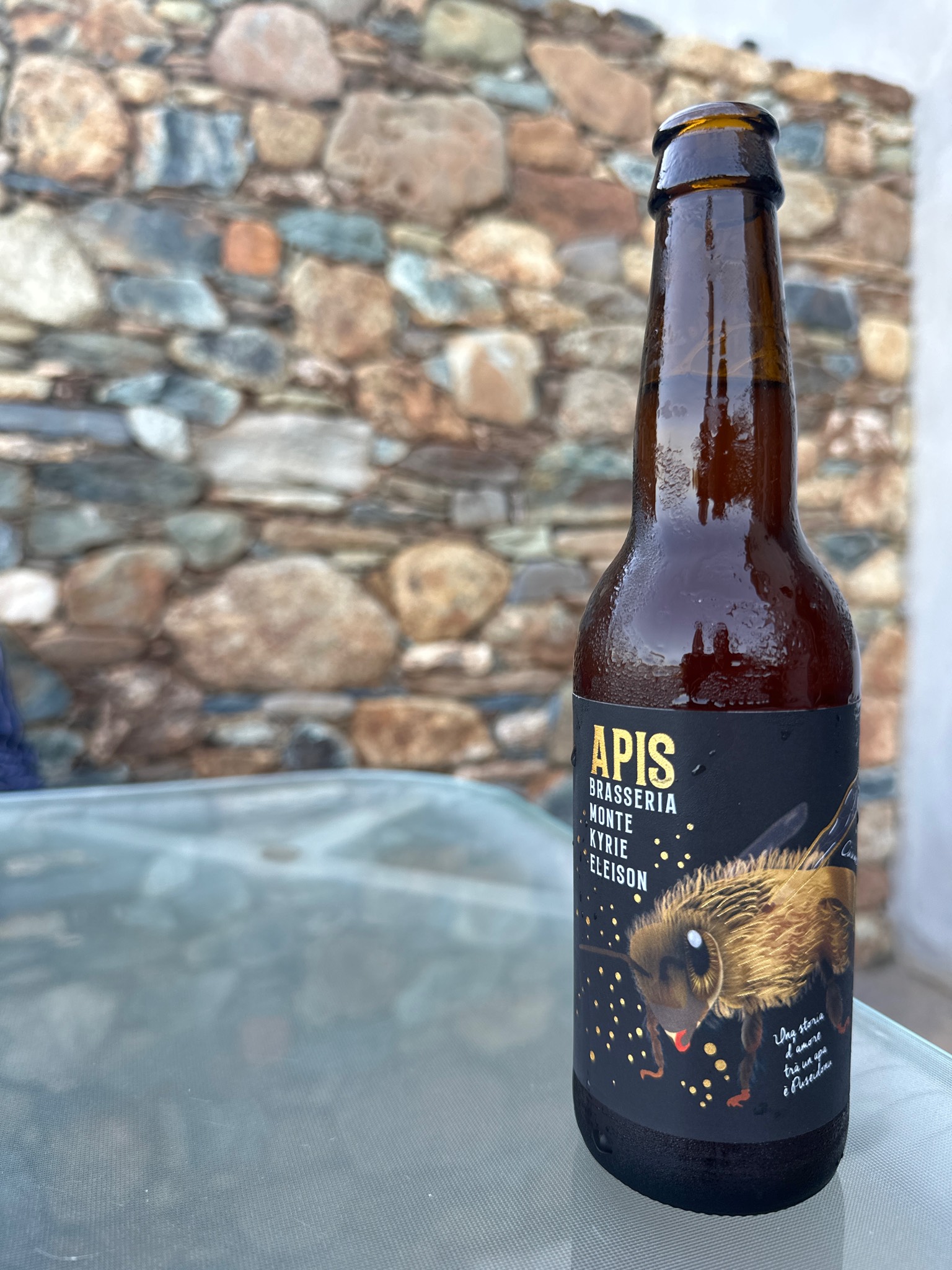 Apis, Brasseria Di U Monte Kyrie Elëison