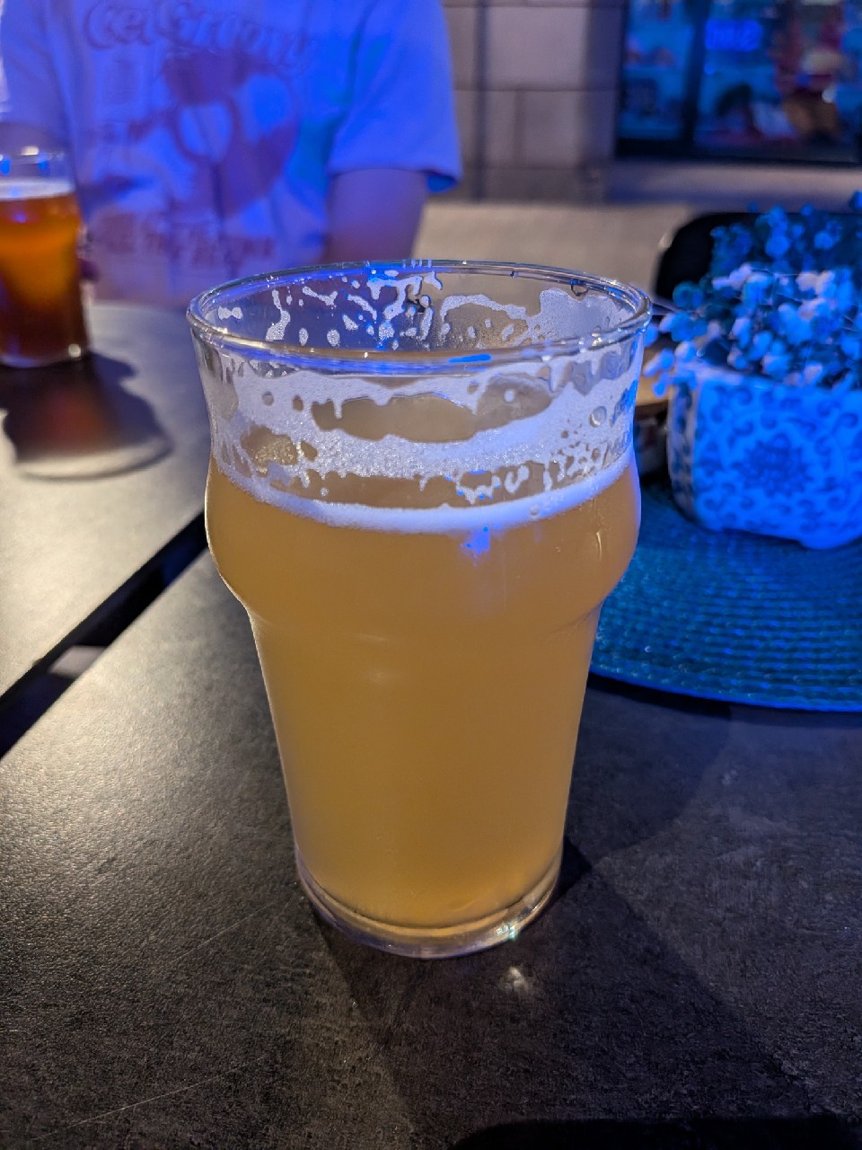 Okult Blanche, Brasserie Simon