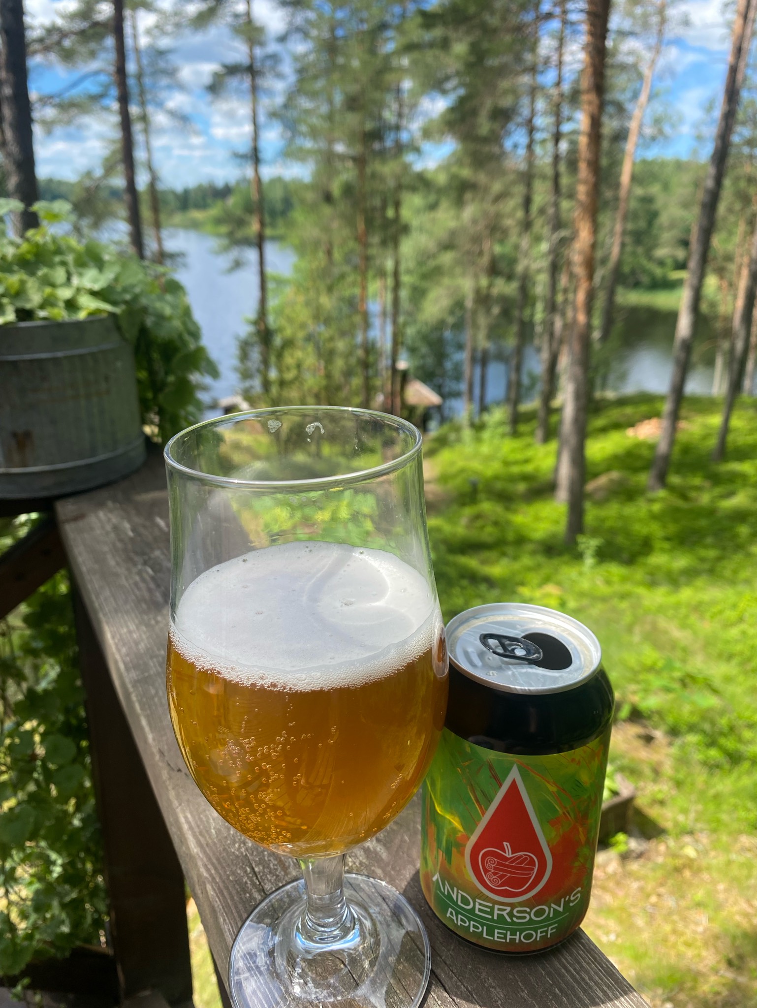 Applehoff, Estonia