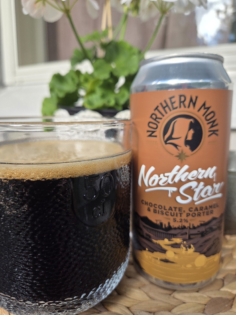 Northern Star: Chocolate, Caramel & Biscuit Porter, England