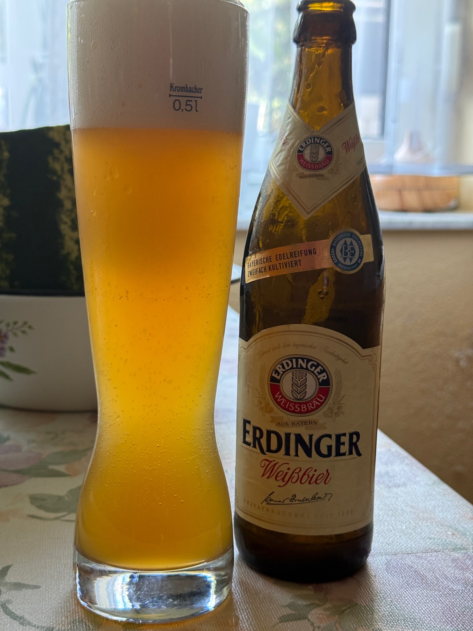 Erdinger Weißbier / Hefe-Weizen, Germany