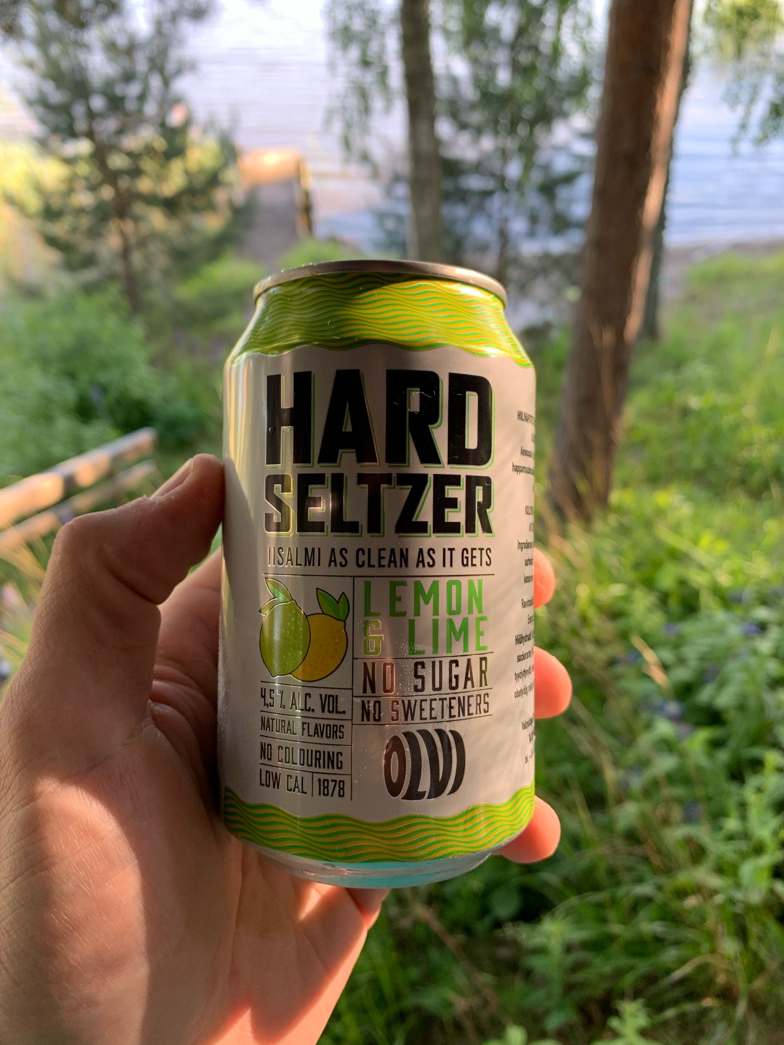 Hard Seltzer Lemon & Lime, Finland