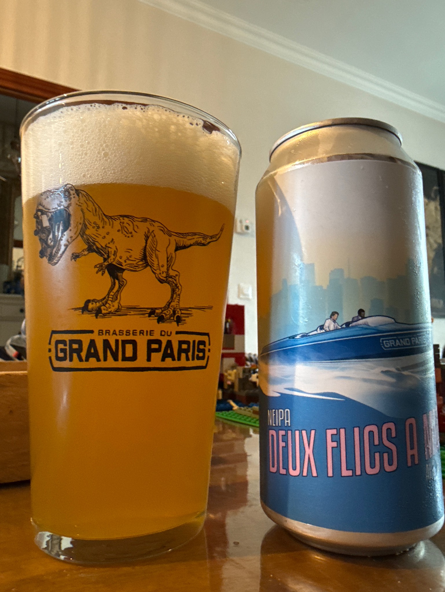 Deux Flics À Miami, Brasserie Du Grand Paris