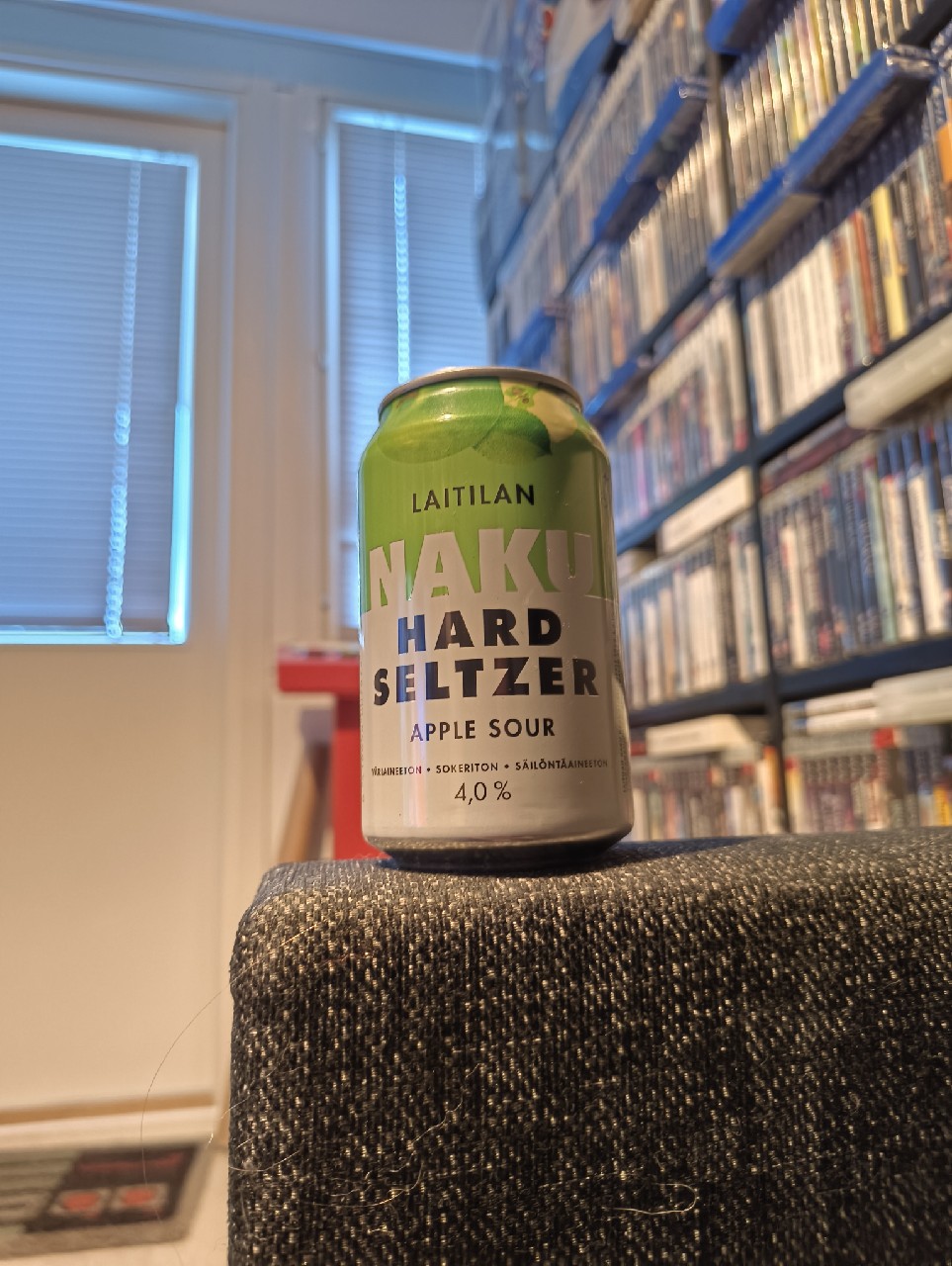 Laitilan NAKU Hard Seltzer Apple Sour 4%, Finland