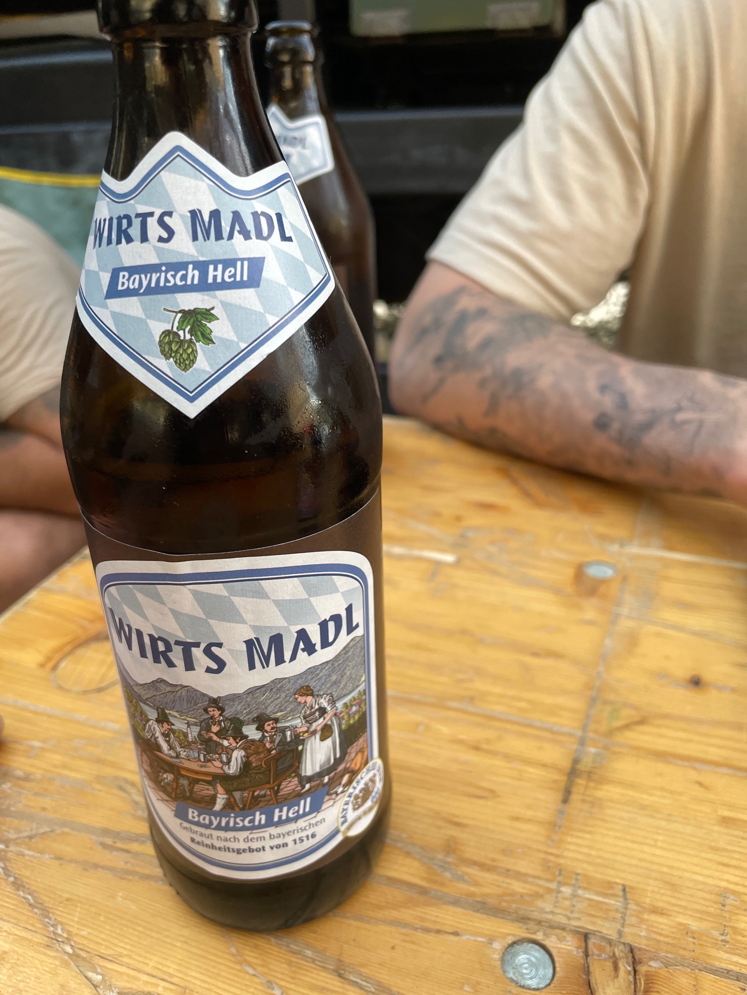 Wirts Madl Bayrisch Hell 1516, Löwenbrauerei Passau