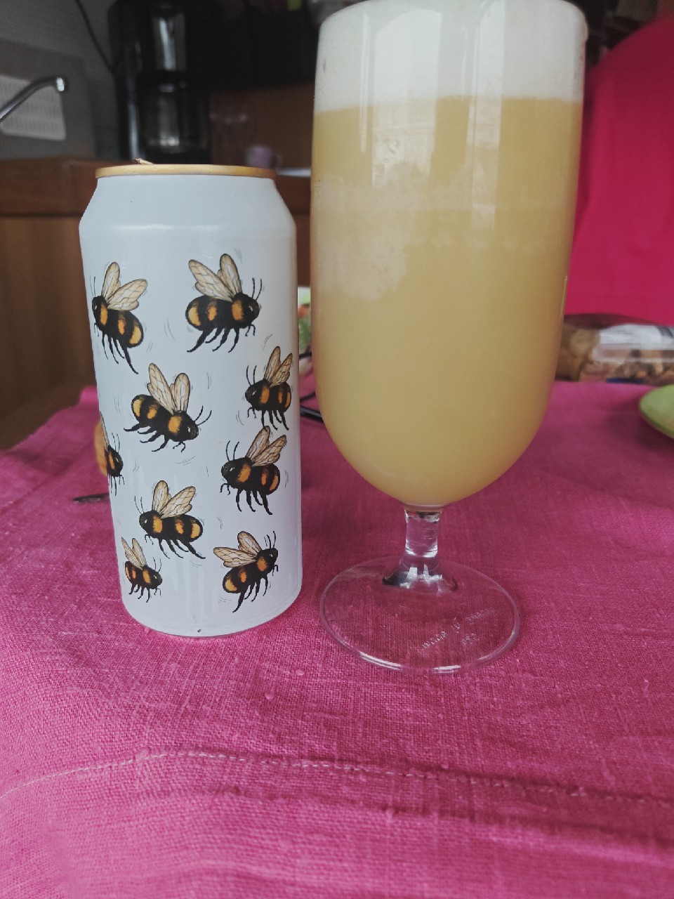 Golden buzz, Sweden