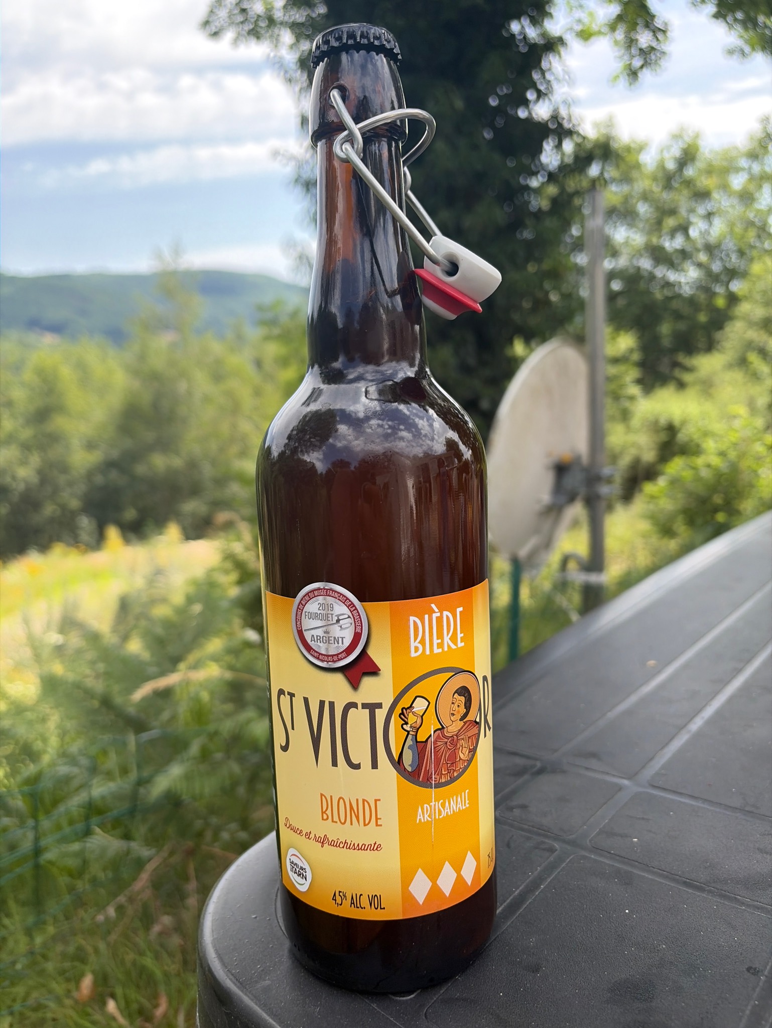 Saint Victor Blonde, Brasserie Du Castel (Saint Victor)