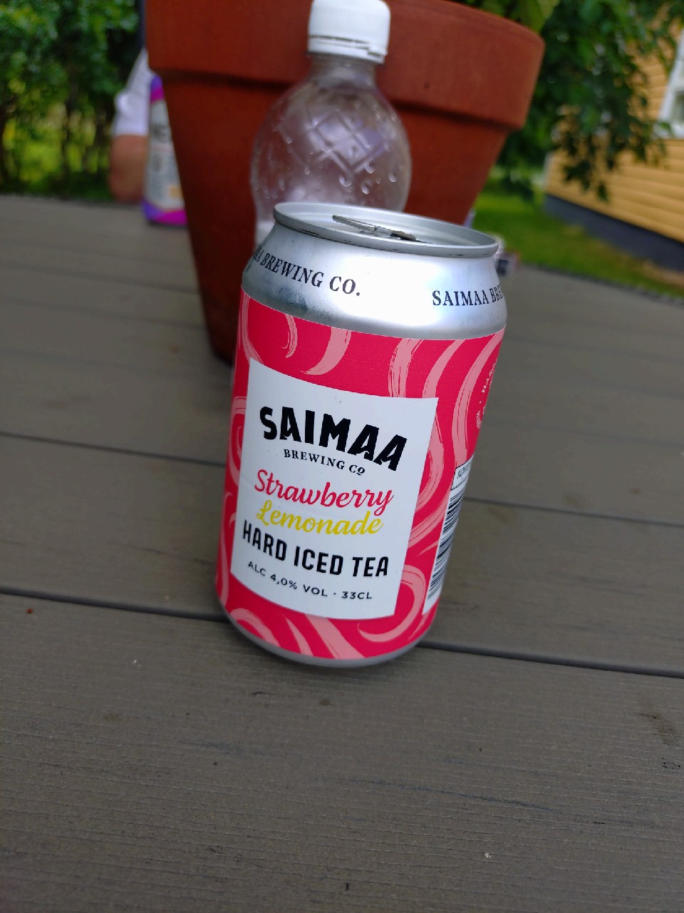 Strawberry Lemonade Hard Iced Tea, Finland