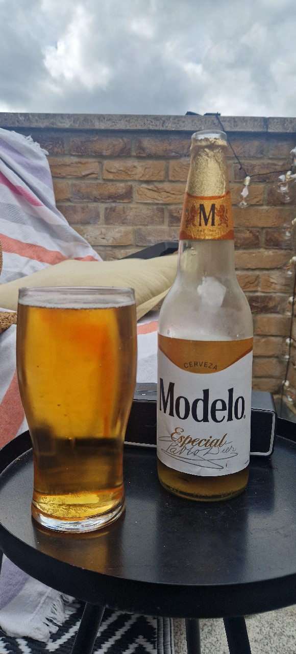 Modelo Especial, Mexico