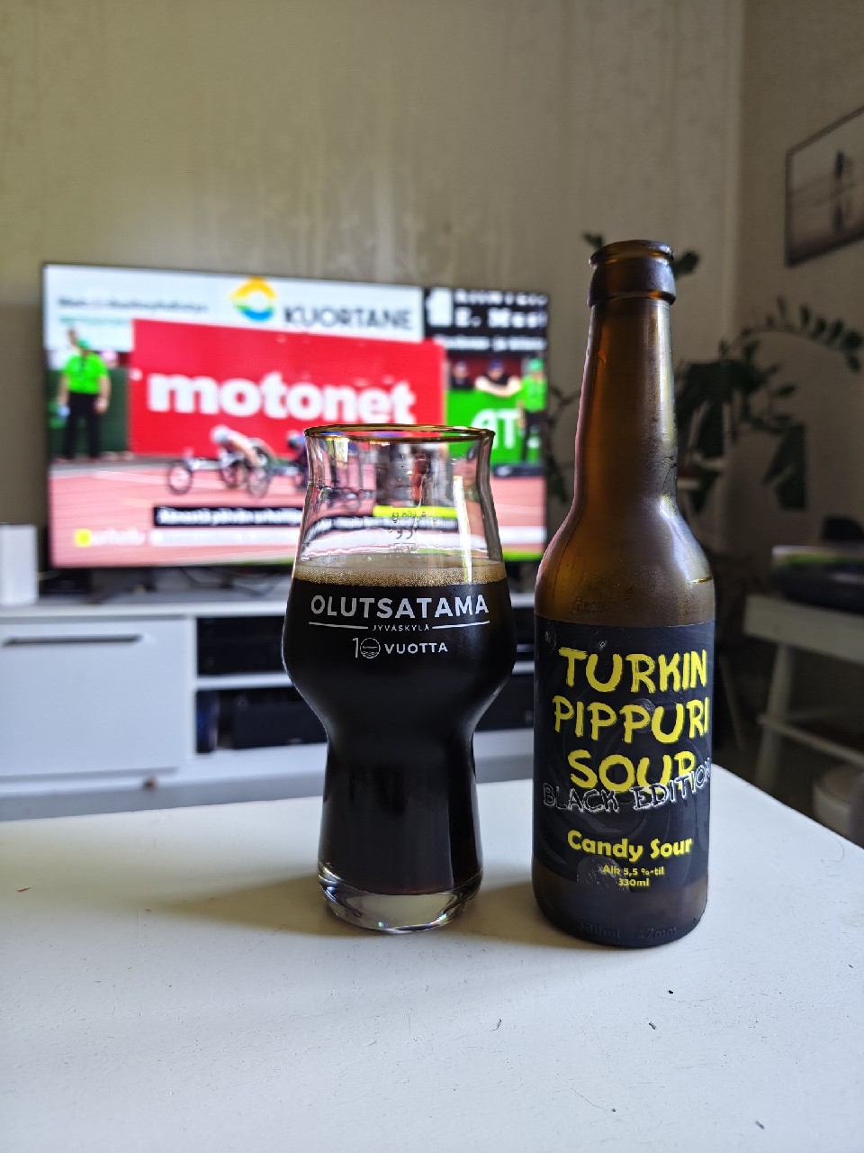 Turkinpippuri Sour Black Edition, Finland