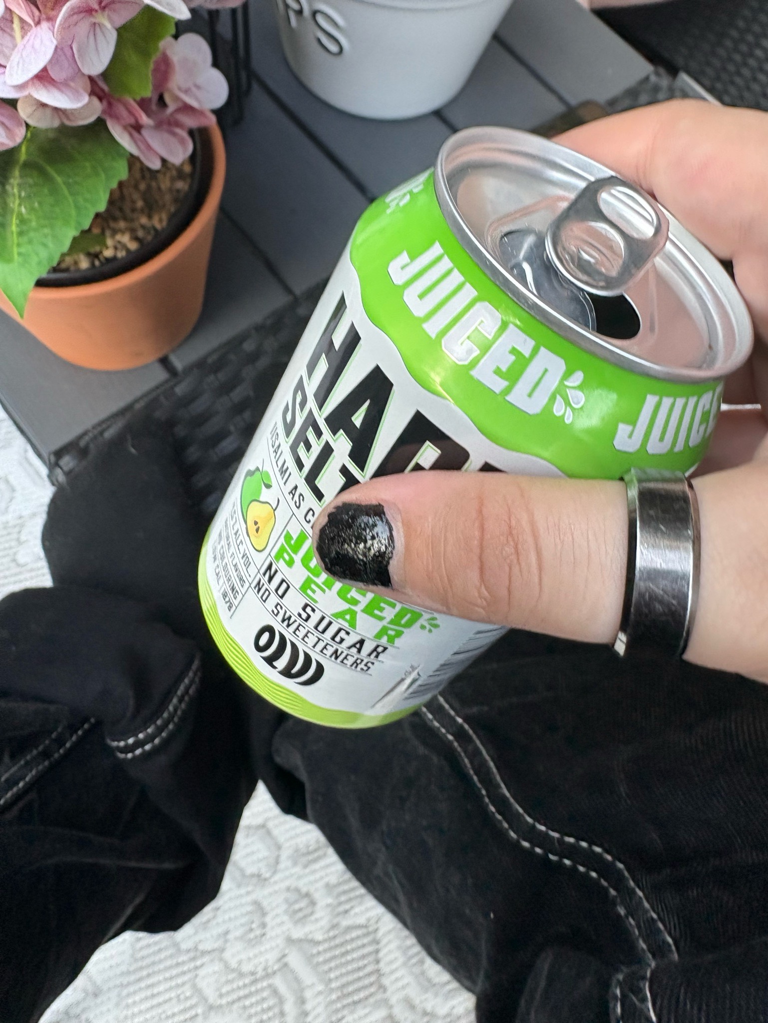 Hartwall Hard Seltzer päärynä, Finland