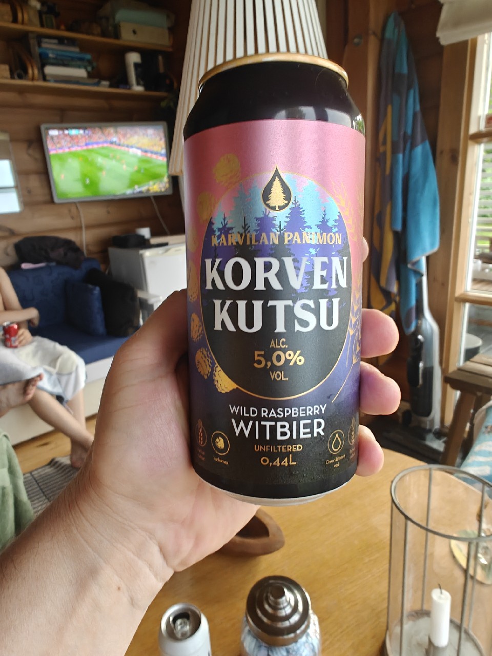 Korven Kutsu Wild Raspberry Witbier, Karvilan Panimo