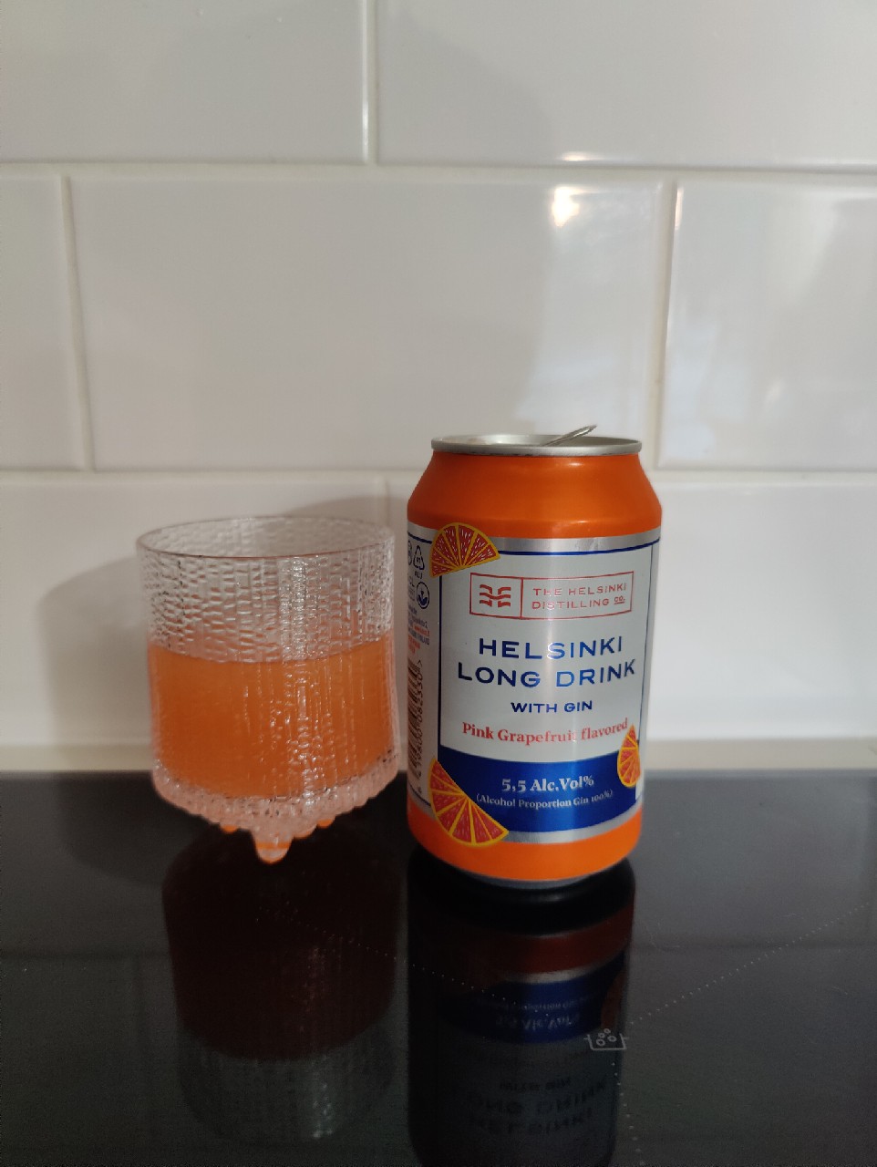 Helsinki Long Drink: Gin & Pink Grapefruit, Finland