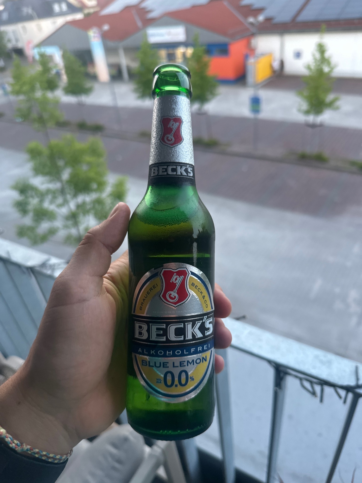 Becks's Blue Lemon, Brauerei Beck & Co. / Becks (A-B InBev)