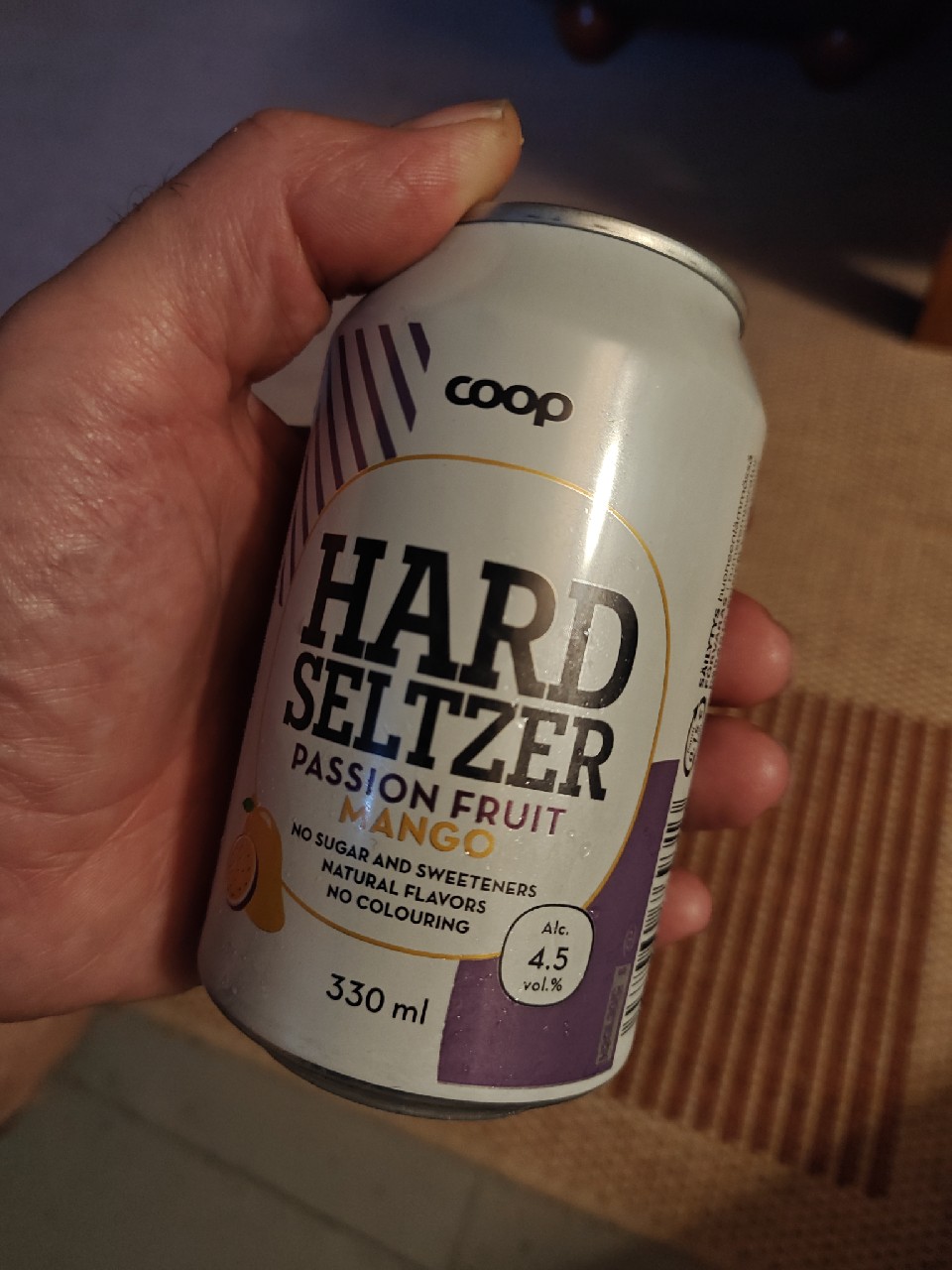 Rainbow Hard Seltzer Passion Fruit Mango, Finland