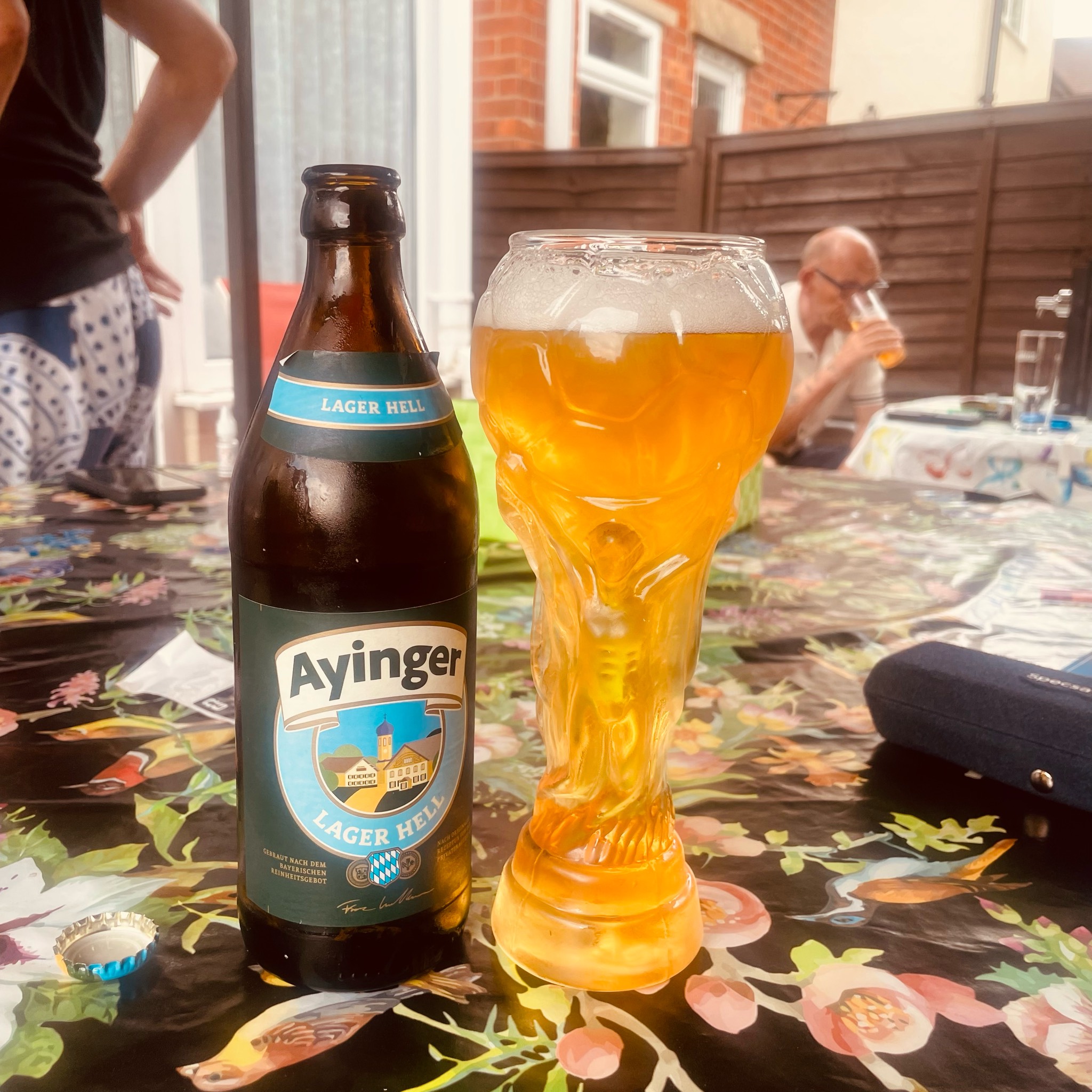 Ayinger Lager Hell, Ayinger Privatbrauerei