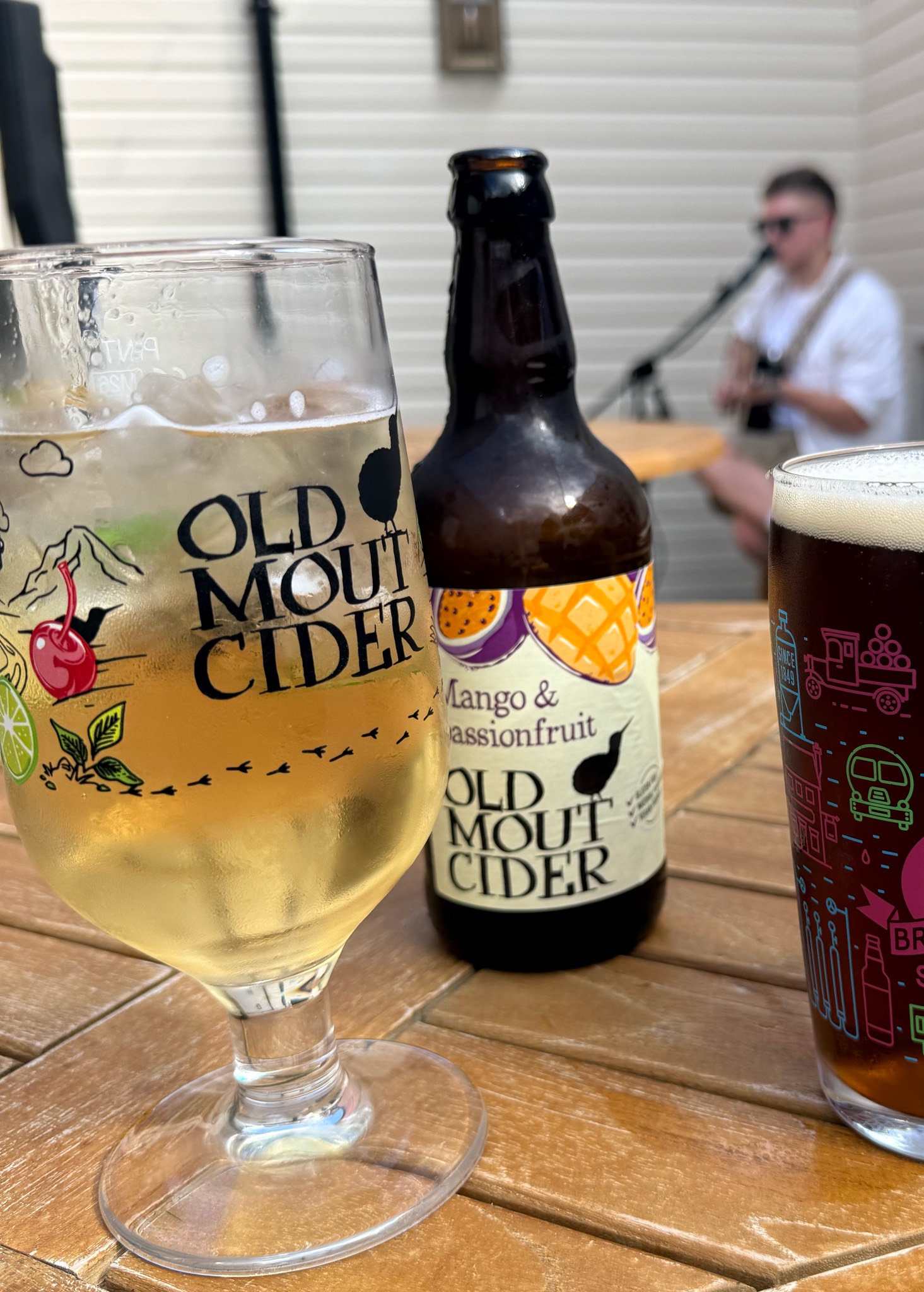 mango & passionfruit, Old Mout Cider