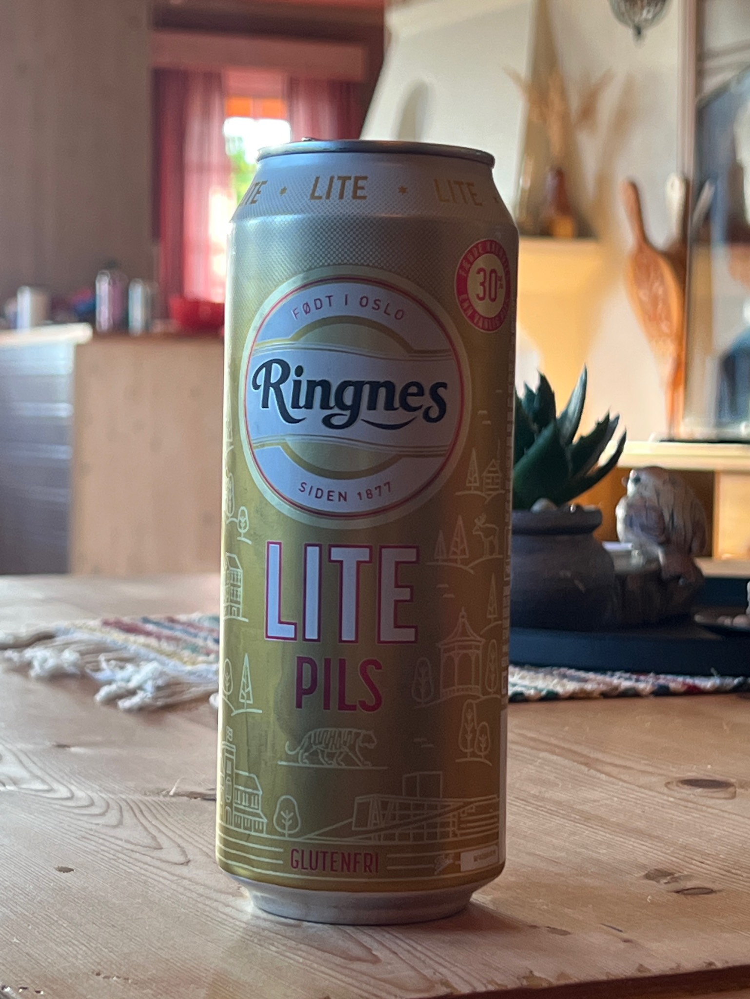 Ringnes Pilsner, Ringnes Bryggeri (Carlsberg Group)