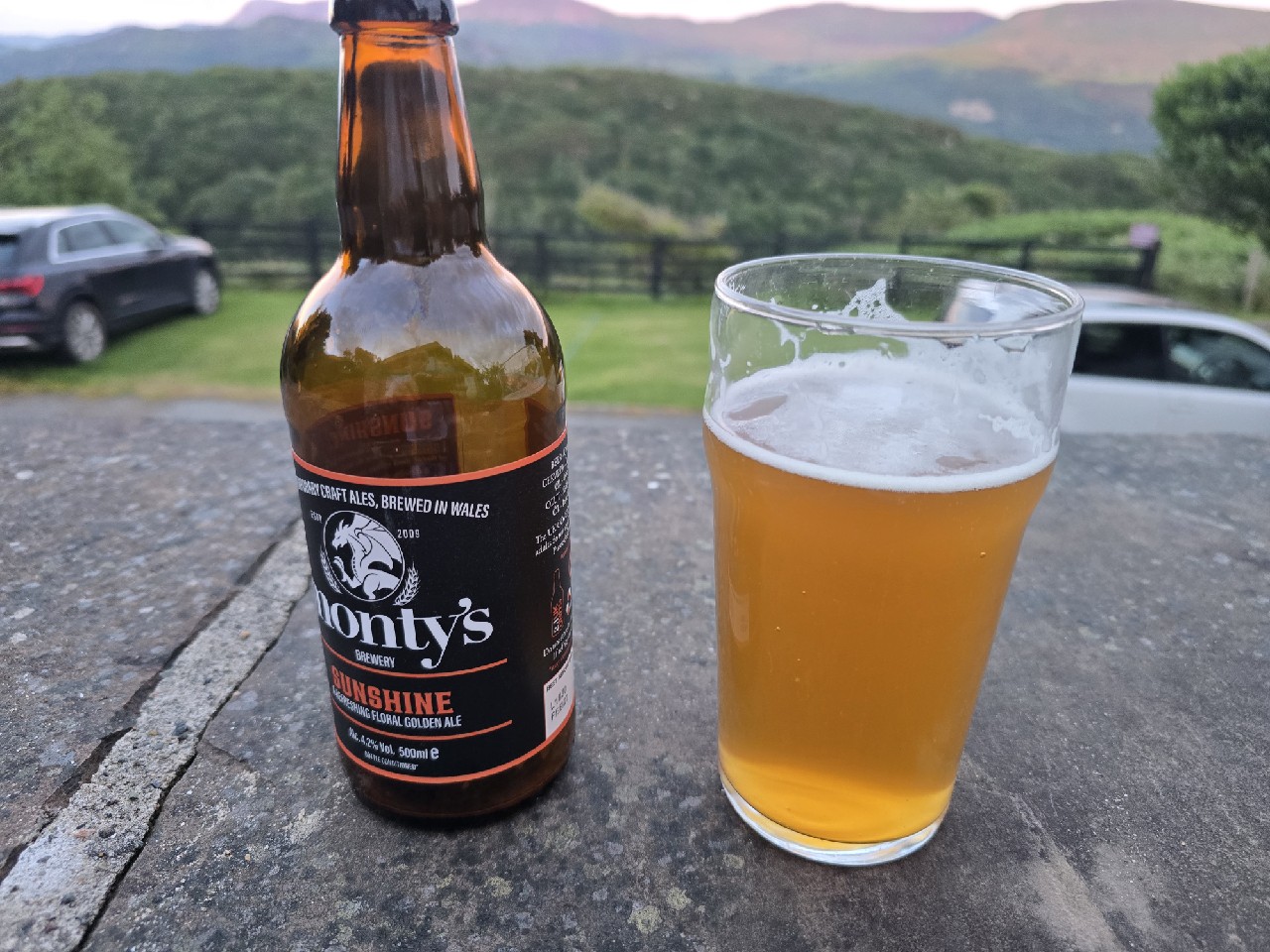 Sunshine, Monty's Brewery