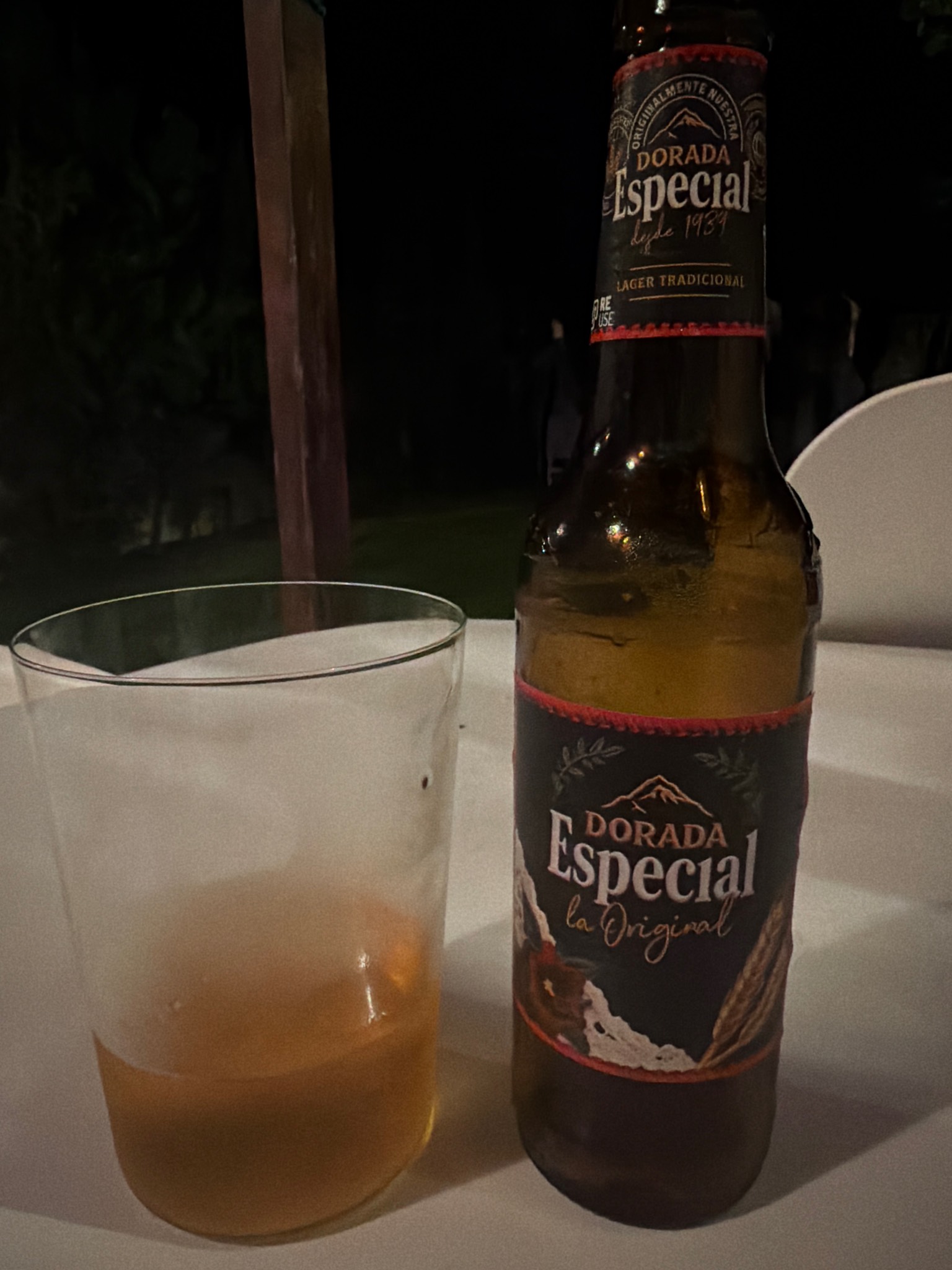 Dorada Especial, Compañia Cervecera de Canarias (SABMiller)
