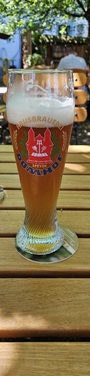 Helles Hefeweizen, Domhof Hausbrauerei