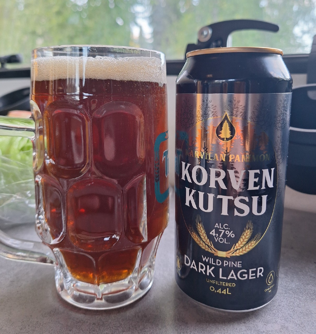 Korven Kutsu Wild Pine Dark Lager, Karvilan Panimo