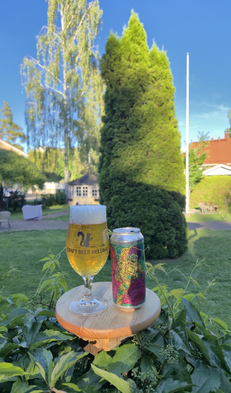 Flamingonaut, Salama Brewing Company