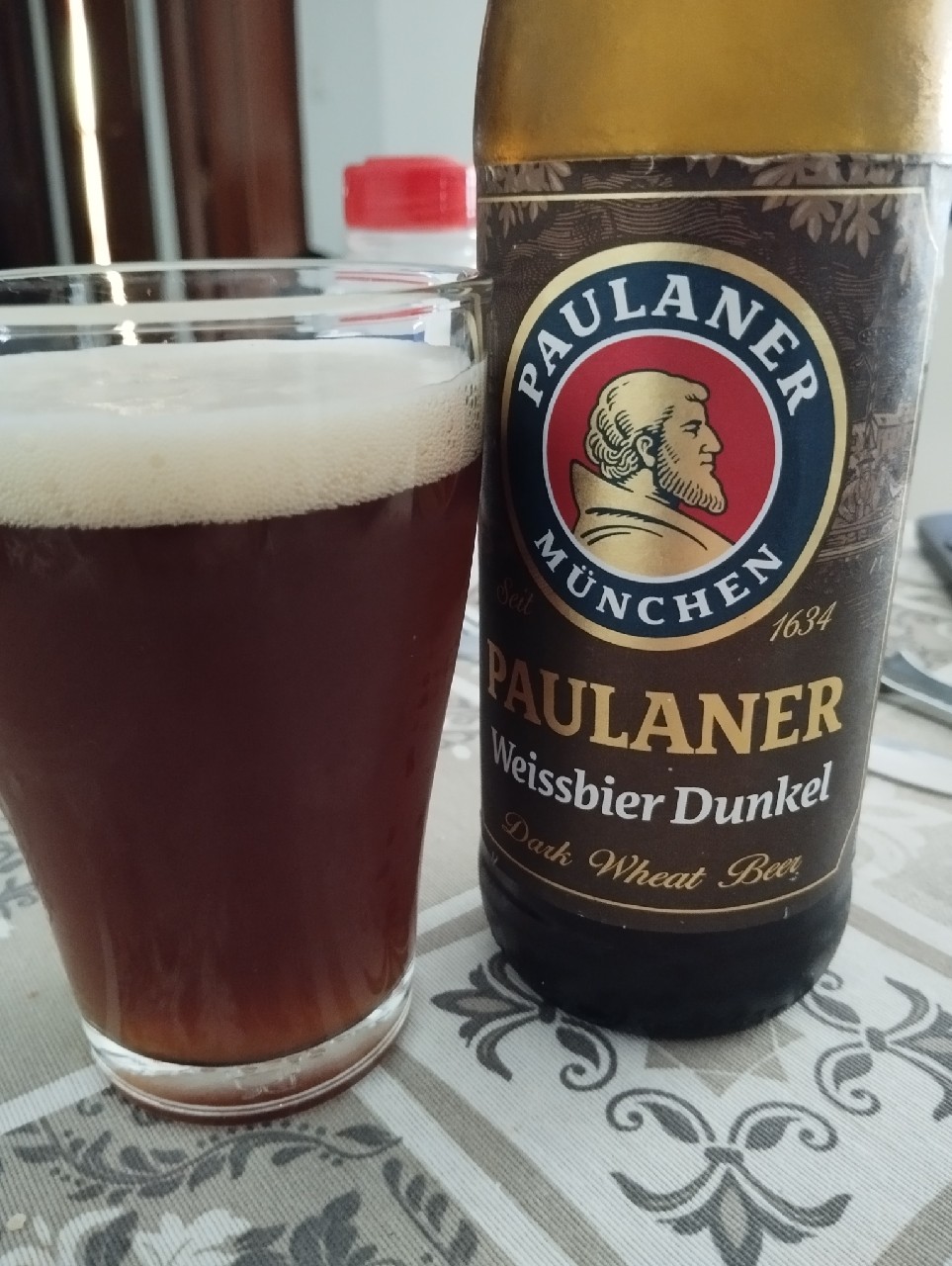 Paulaner Hefe-Weißbier Dunkel, Paulaner Brauerei
