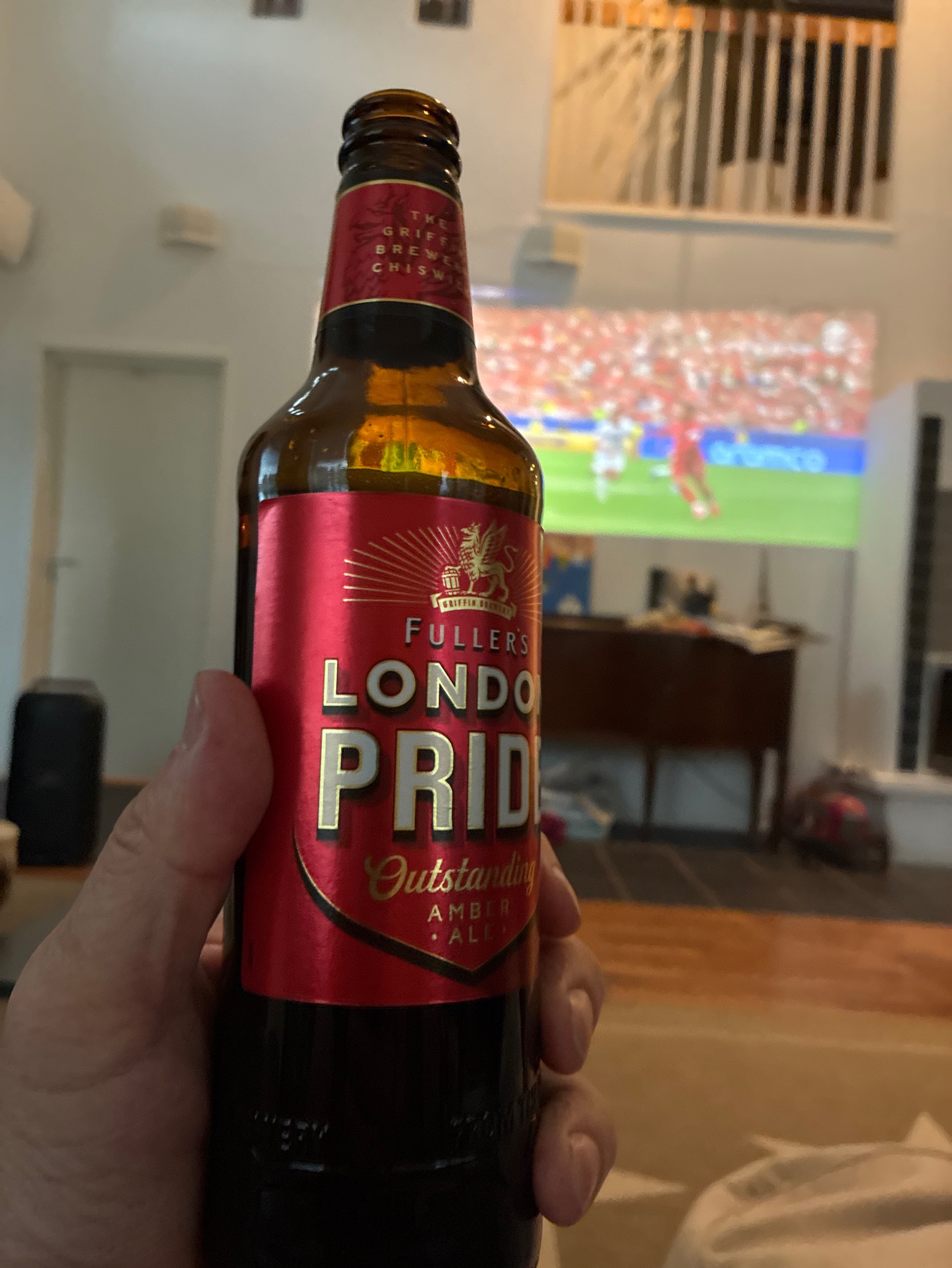London Pride, Fuller's Griffin Brewery (Asahi Breweries)