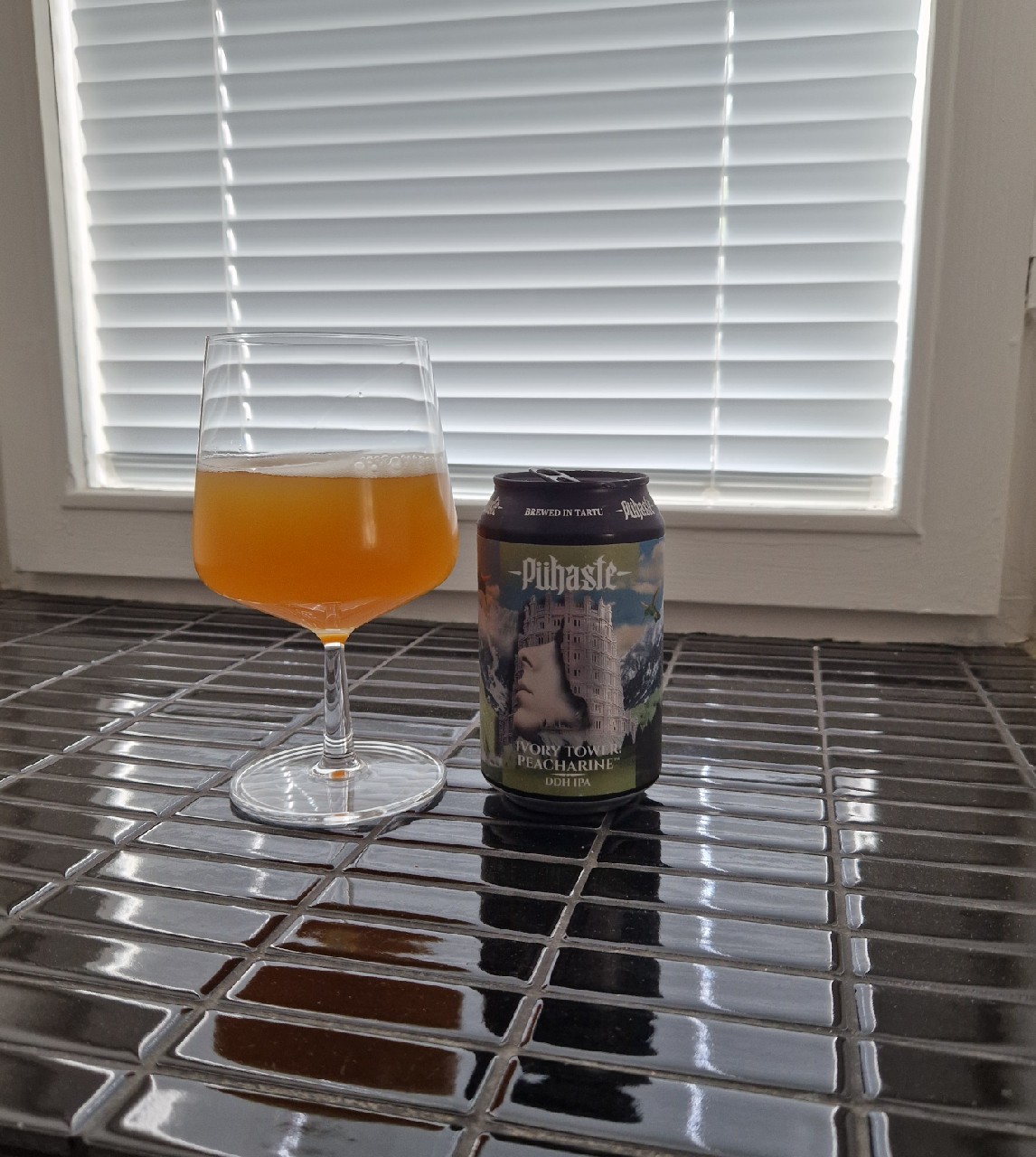 Ivory Tower - Peacharine, Pühaste