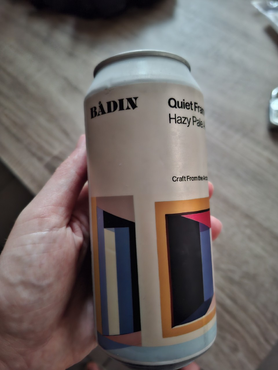Quiet Frame, Bådin