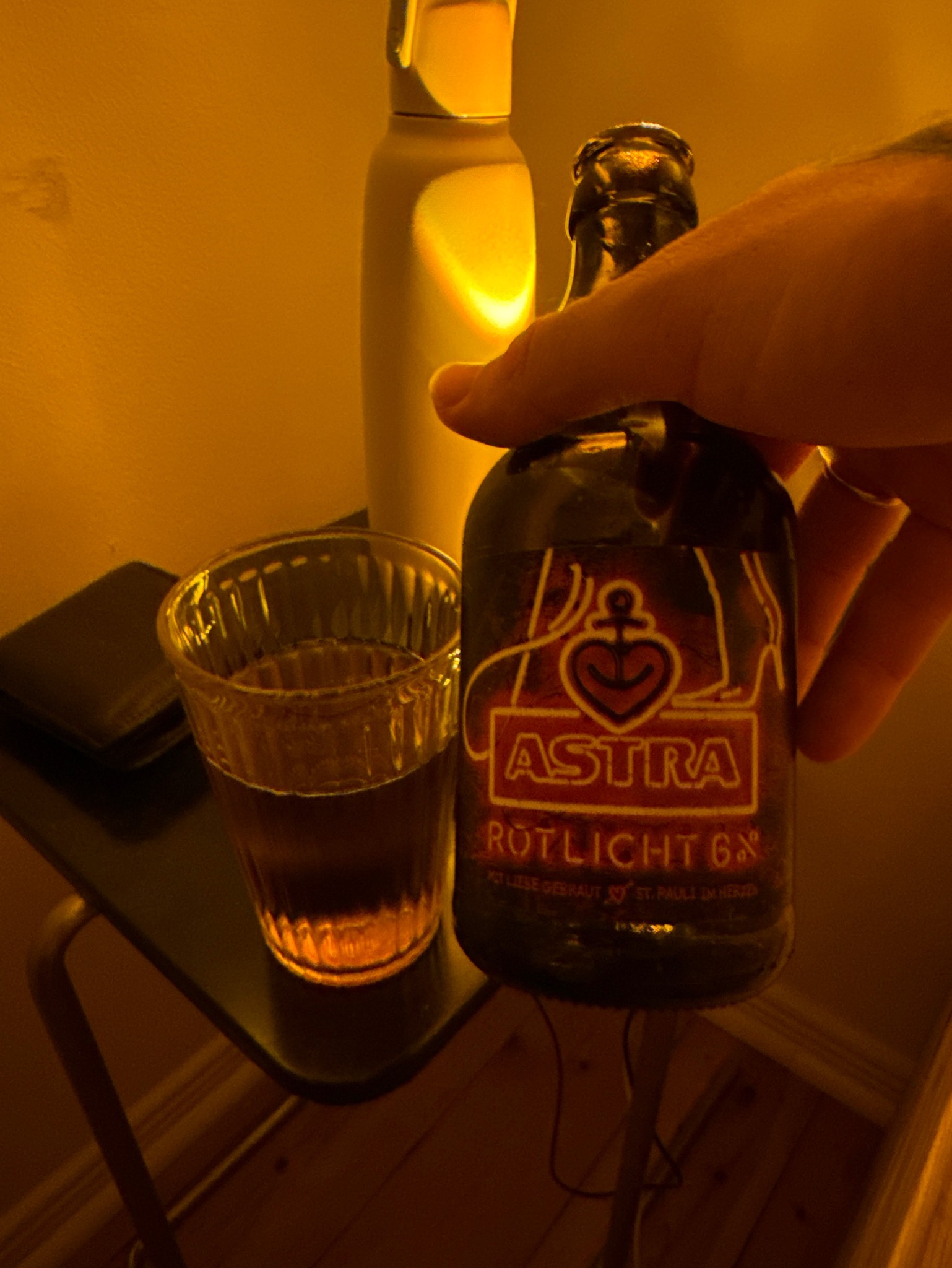 Astra Rotlicht, Holsten-Brauerei (Carlsberg)