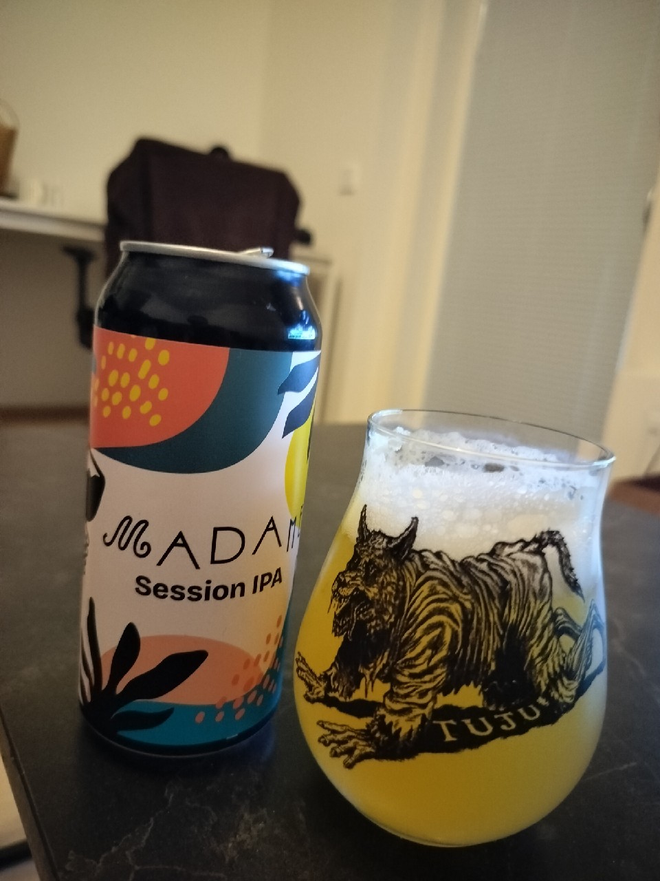 Madame, Finland