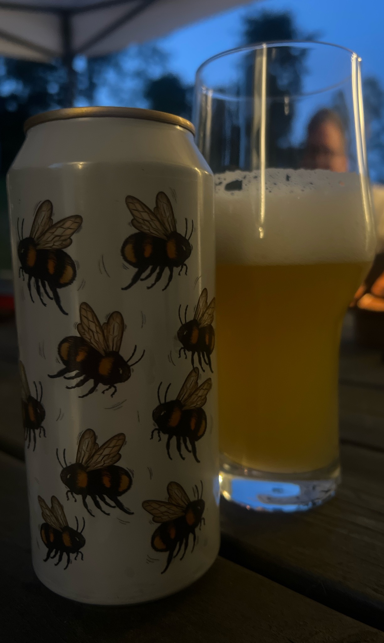 Golden buzz, Sweden