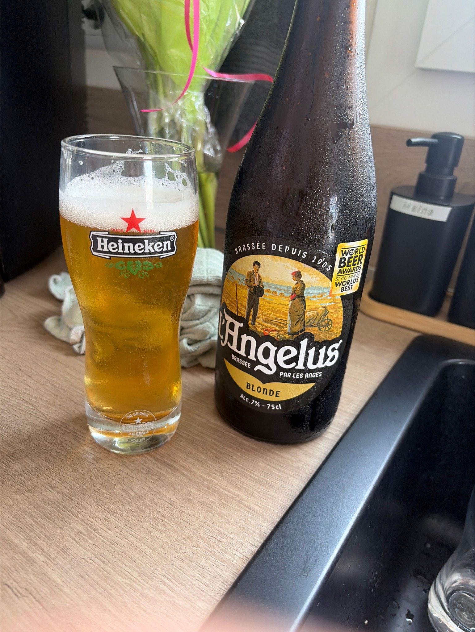L'Angelus Blonde, France