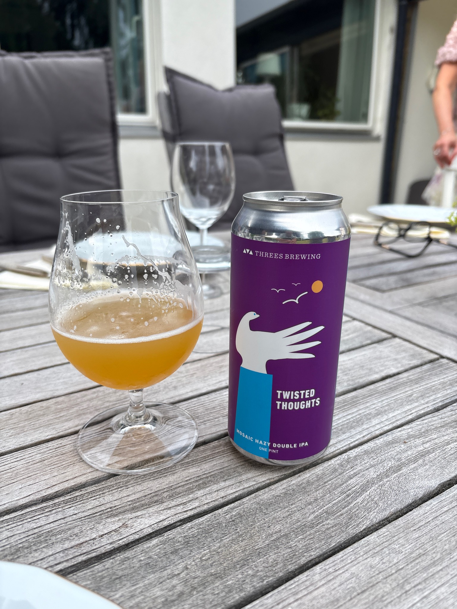 Twisted thoughts, Threes Brewing