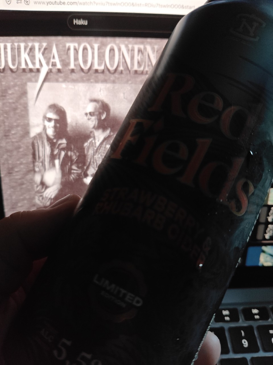 Red Fields Strawberry & Rhubarb Cider, Finland