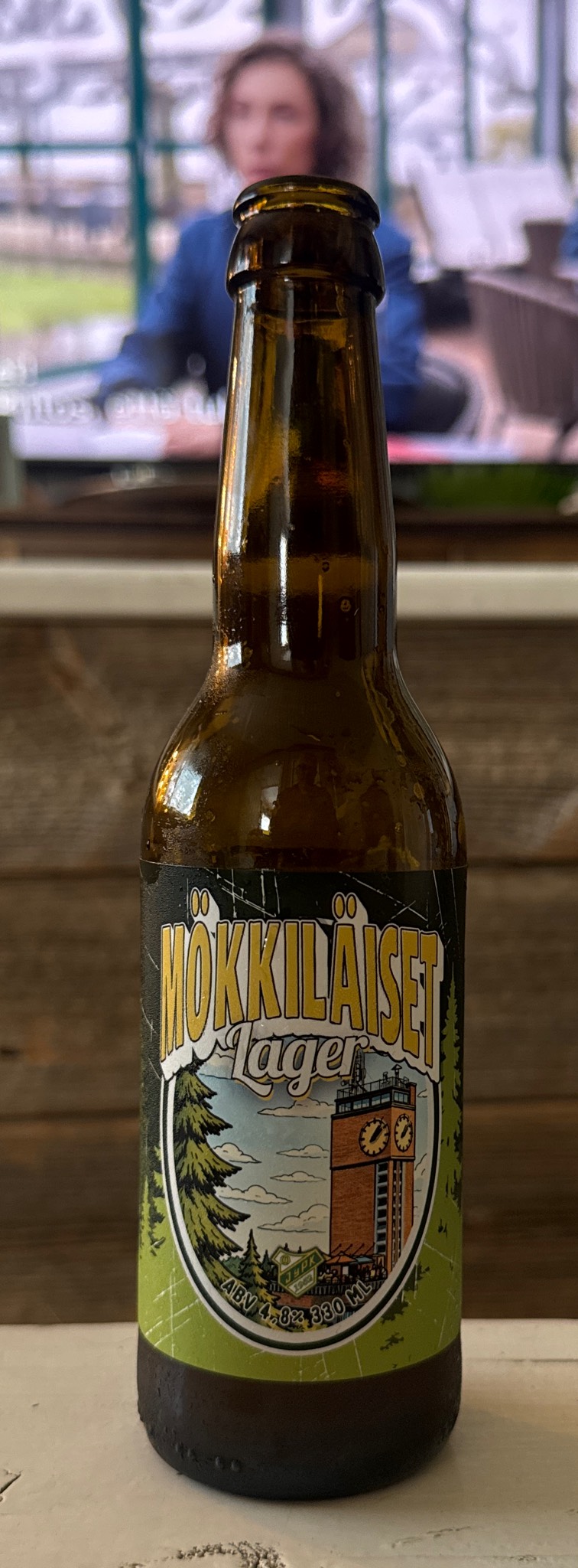 Mökkiläiset lager, Finland