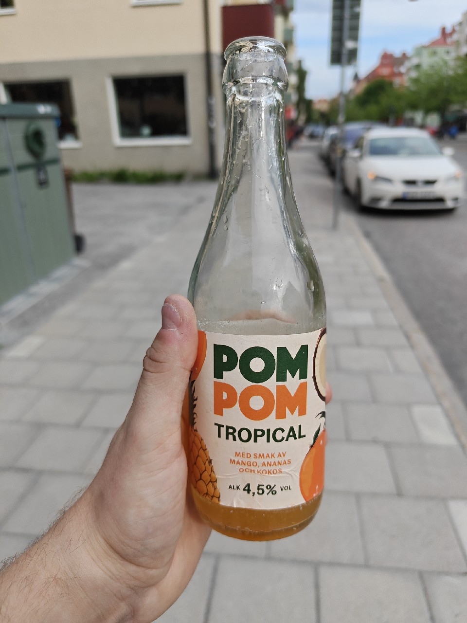 Pom Pom Tropical, Sweden