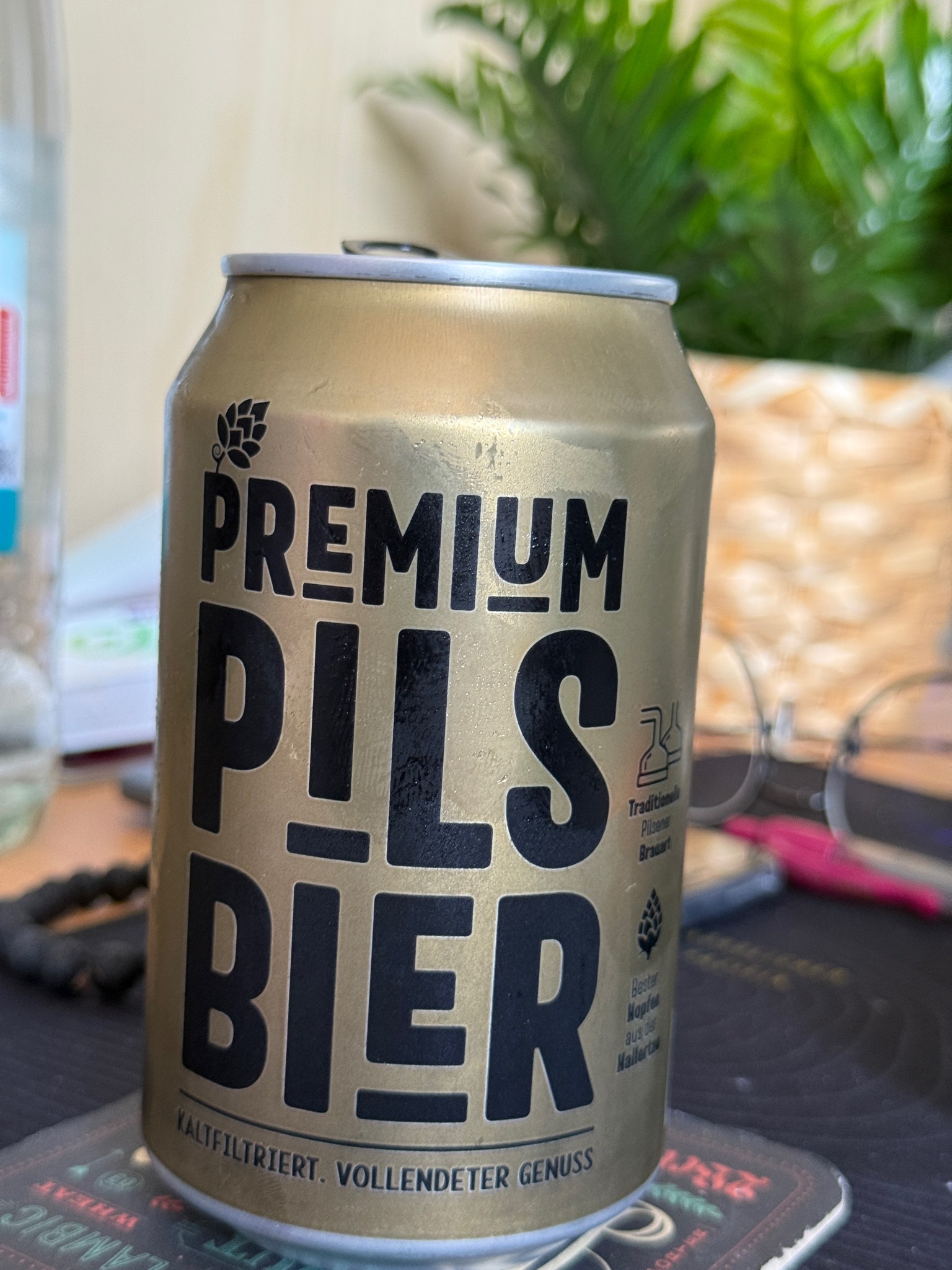 Perlenbacher Premium Lager / Pils, Germany