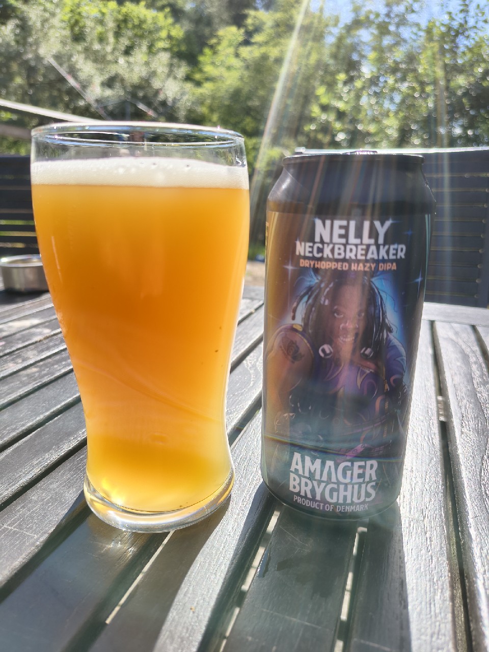 Nelly Neckbreaker, Denmark