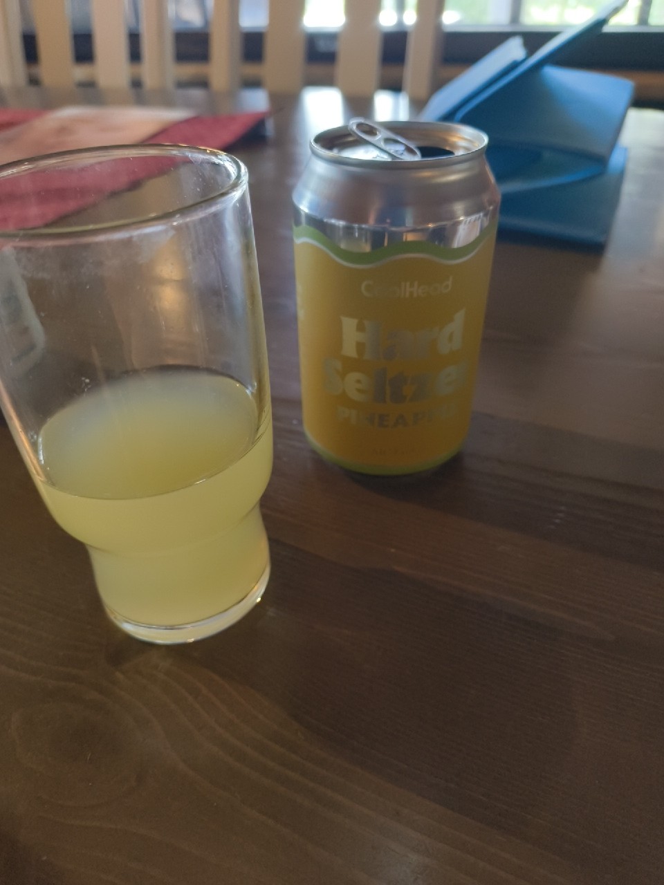 Hard Seltzer Pineapple, Finland