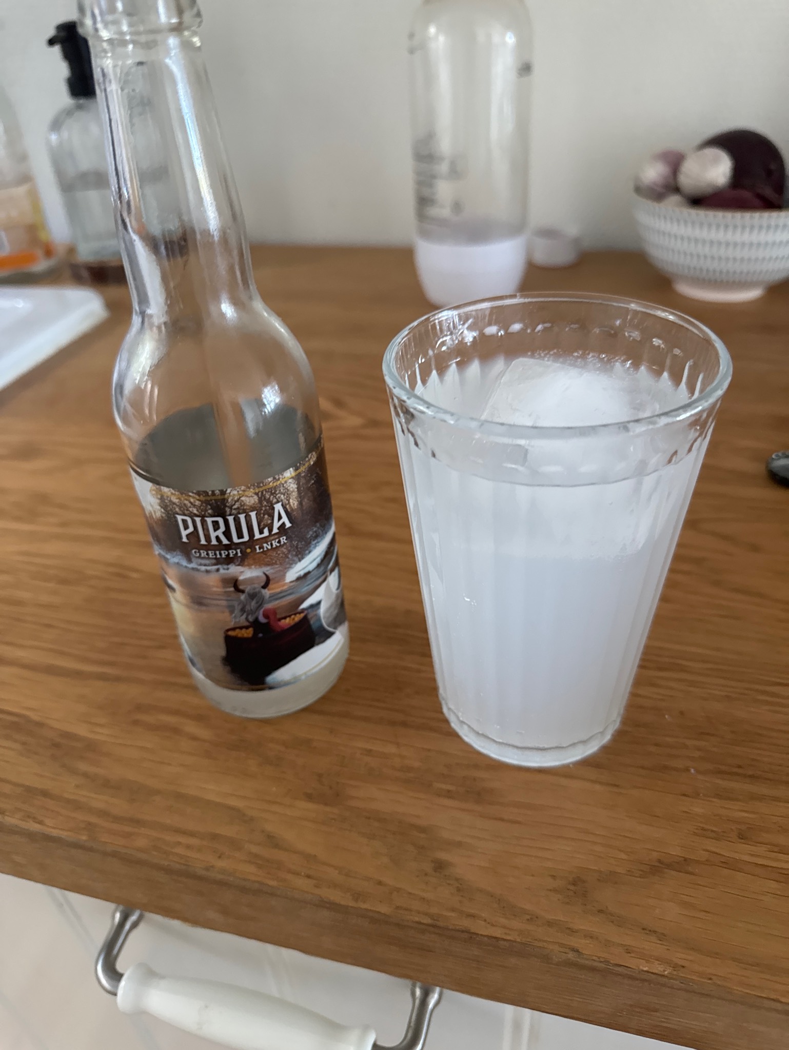 Greippi Lnkr, Pirula