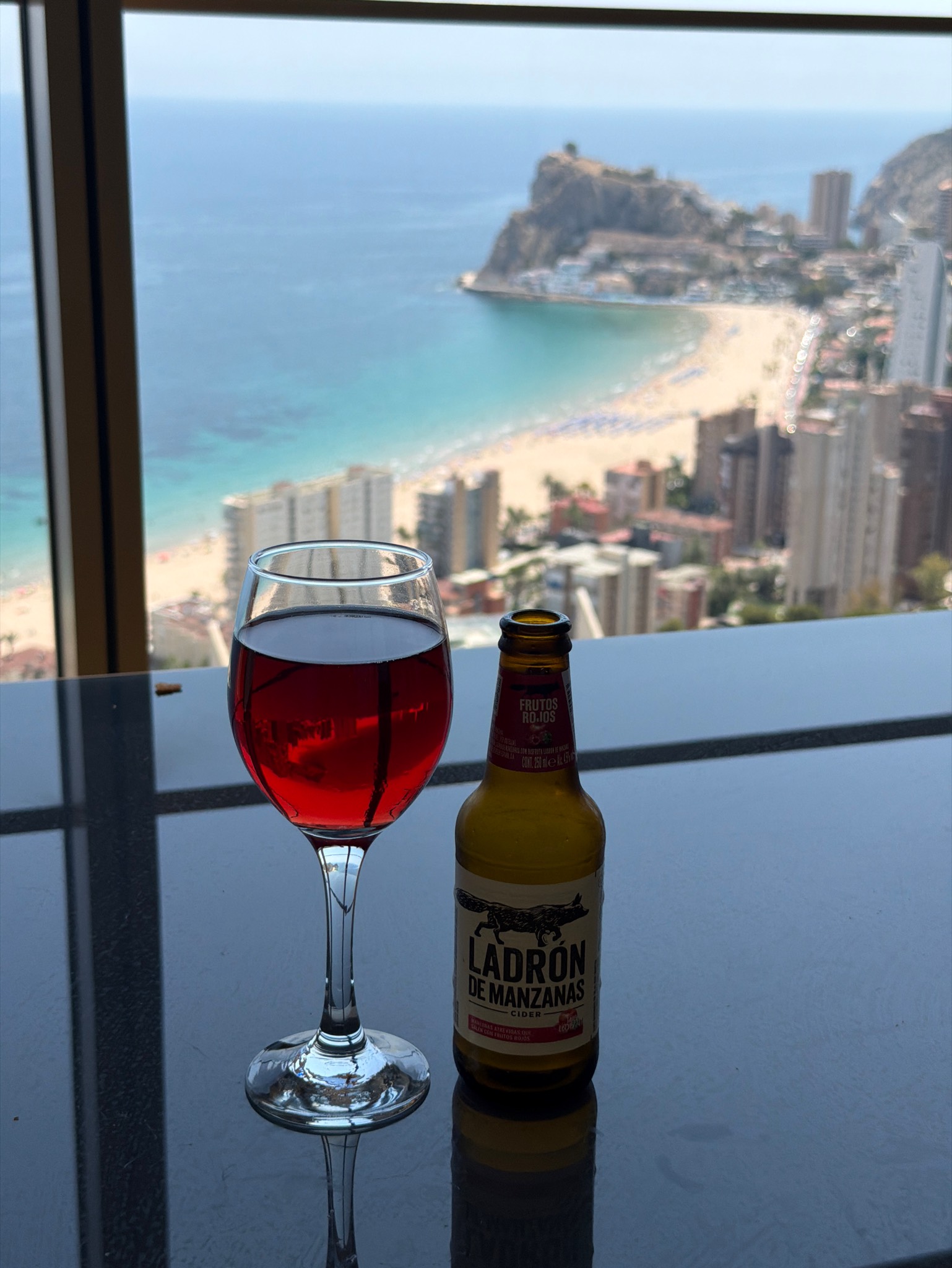 Ladrón de Manzanas Cider - Manzana y Frutos Rojos, Spain