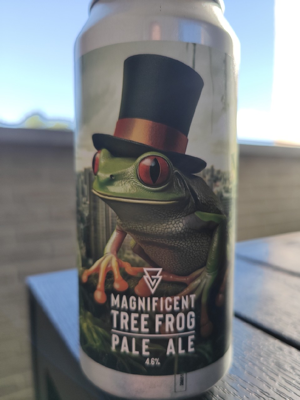 Magnificent Tree Frog, England
