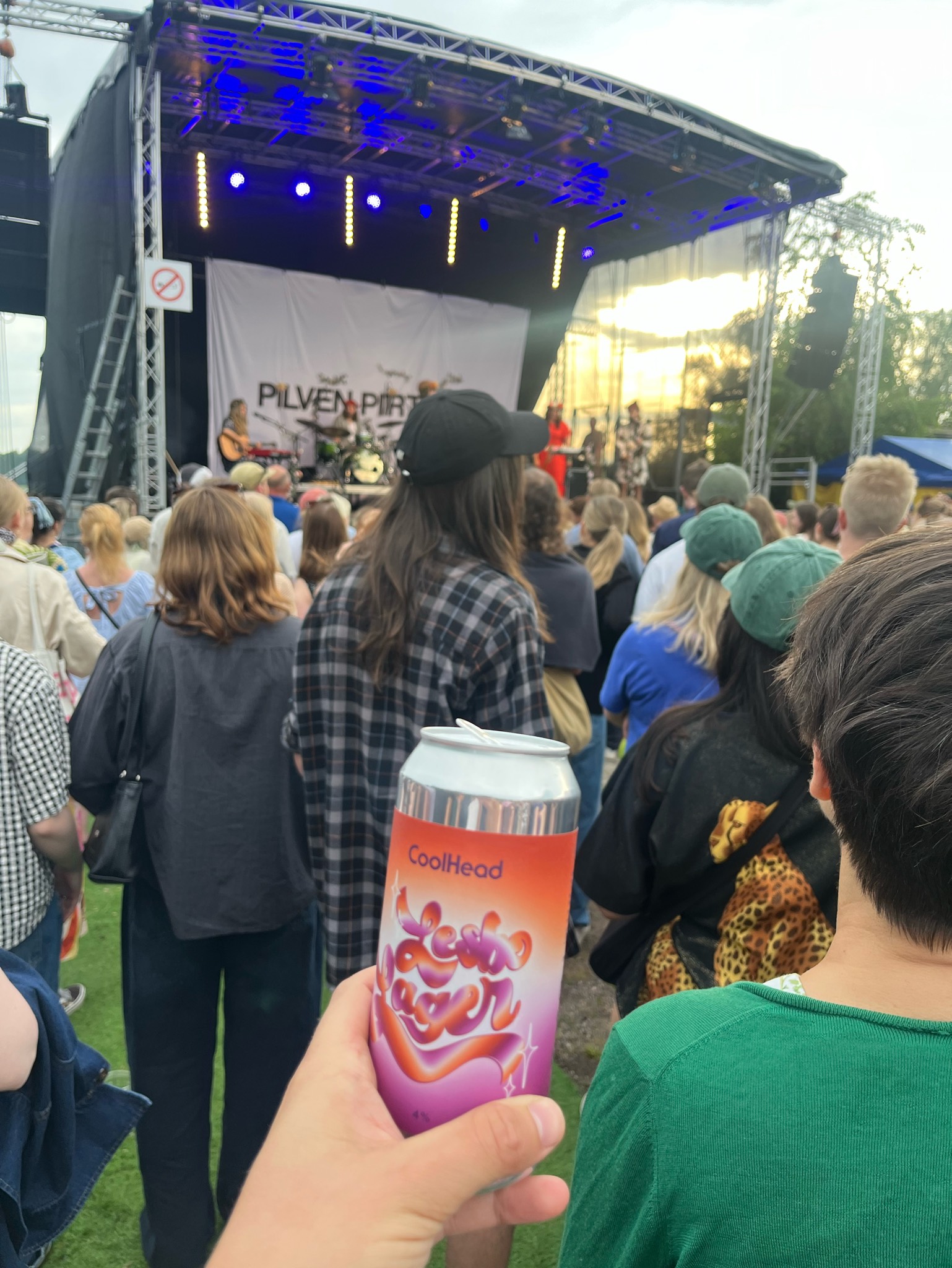 Lesbo Lager, Finland