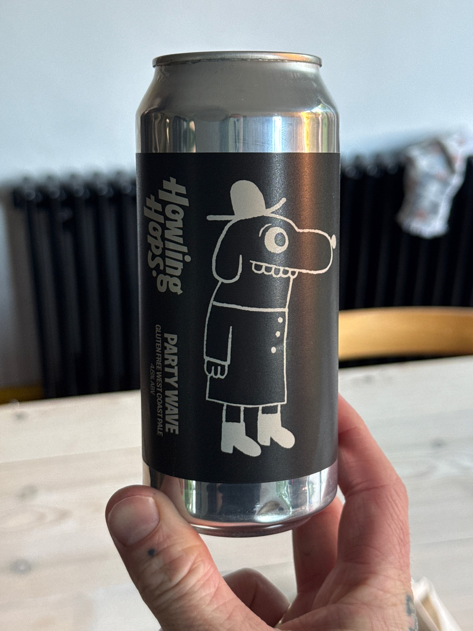 Party Wave, Howling Hops