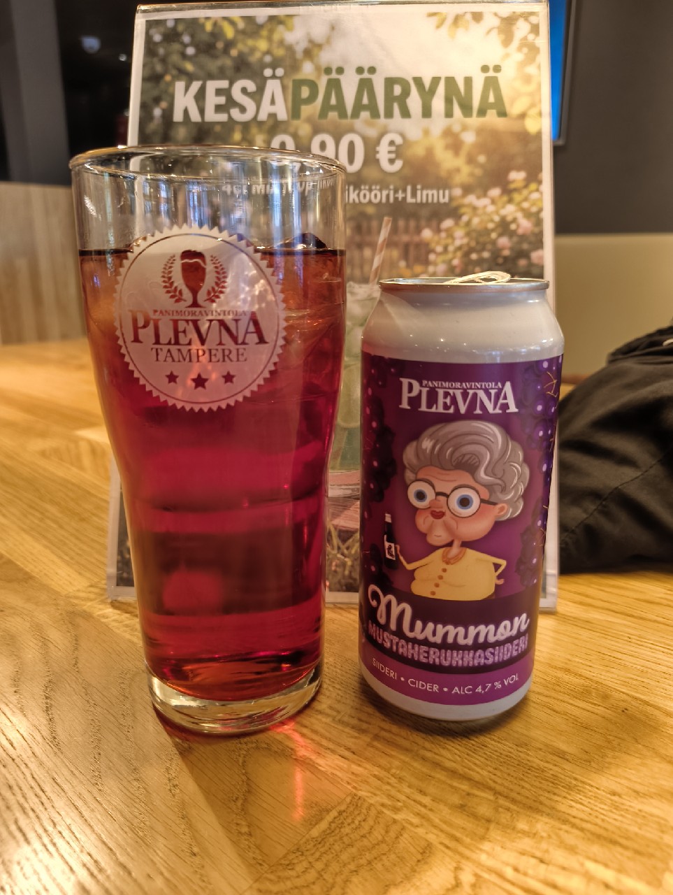 Mummon Mustaherukkasiideri, Finland