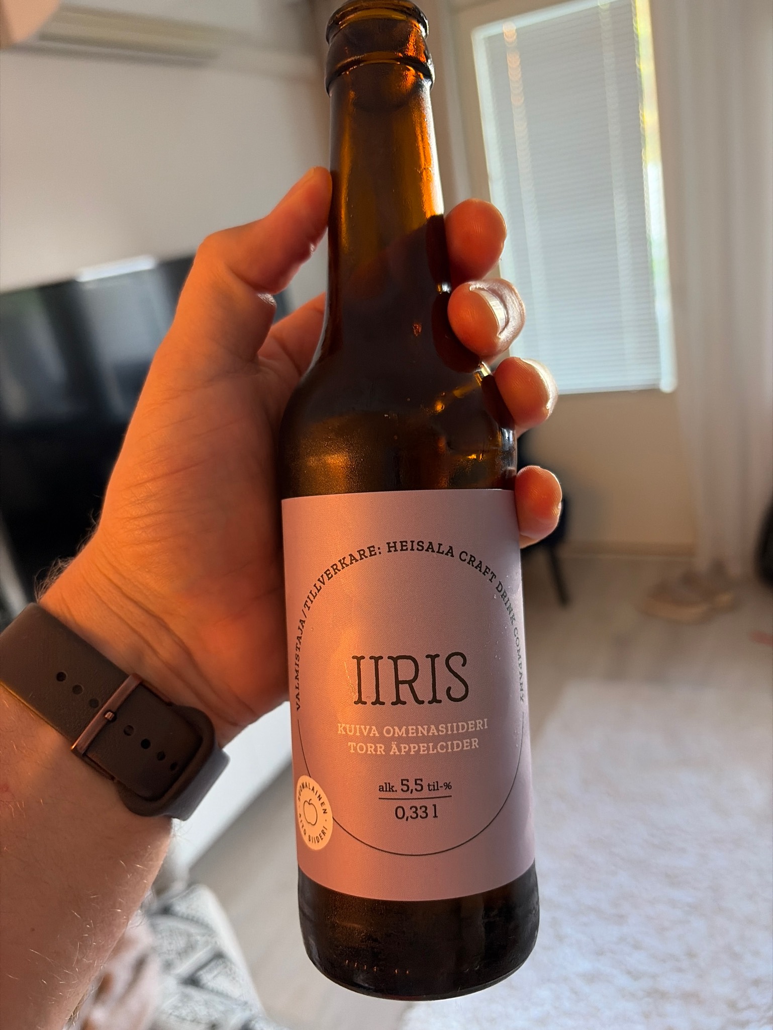Iiris Kuiva Omenasiideri, Heisala Craft Drink Company