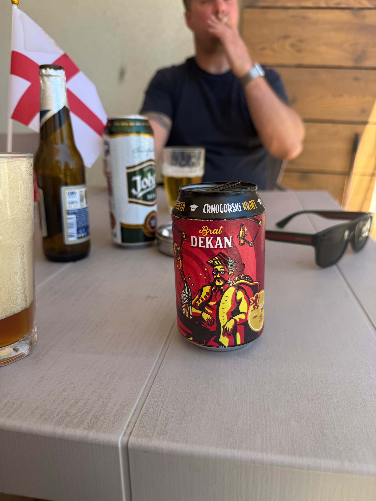 Brat Dekan, Montenegro